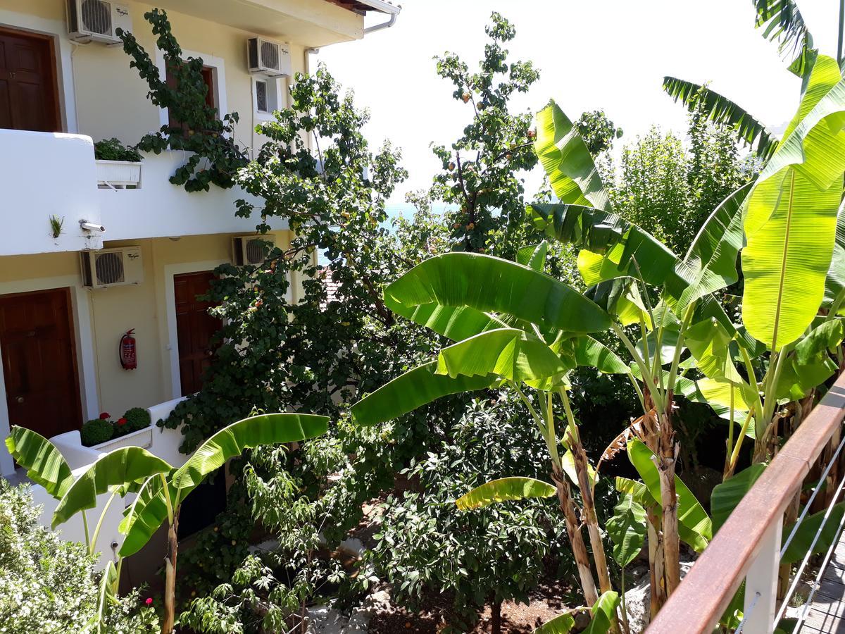 Aparthotel La Casa Di Nonna Anna Nikiana Exterior foto